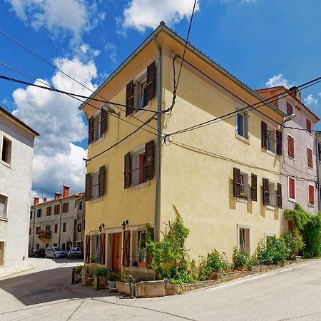 Apartments Viola By Rent Istria Momjan Eksteriør bilde