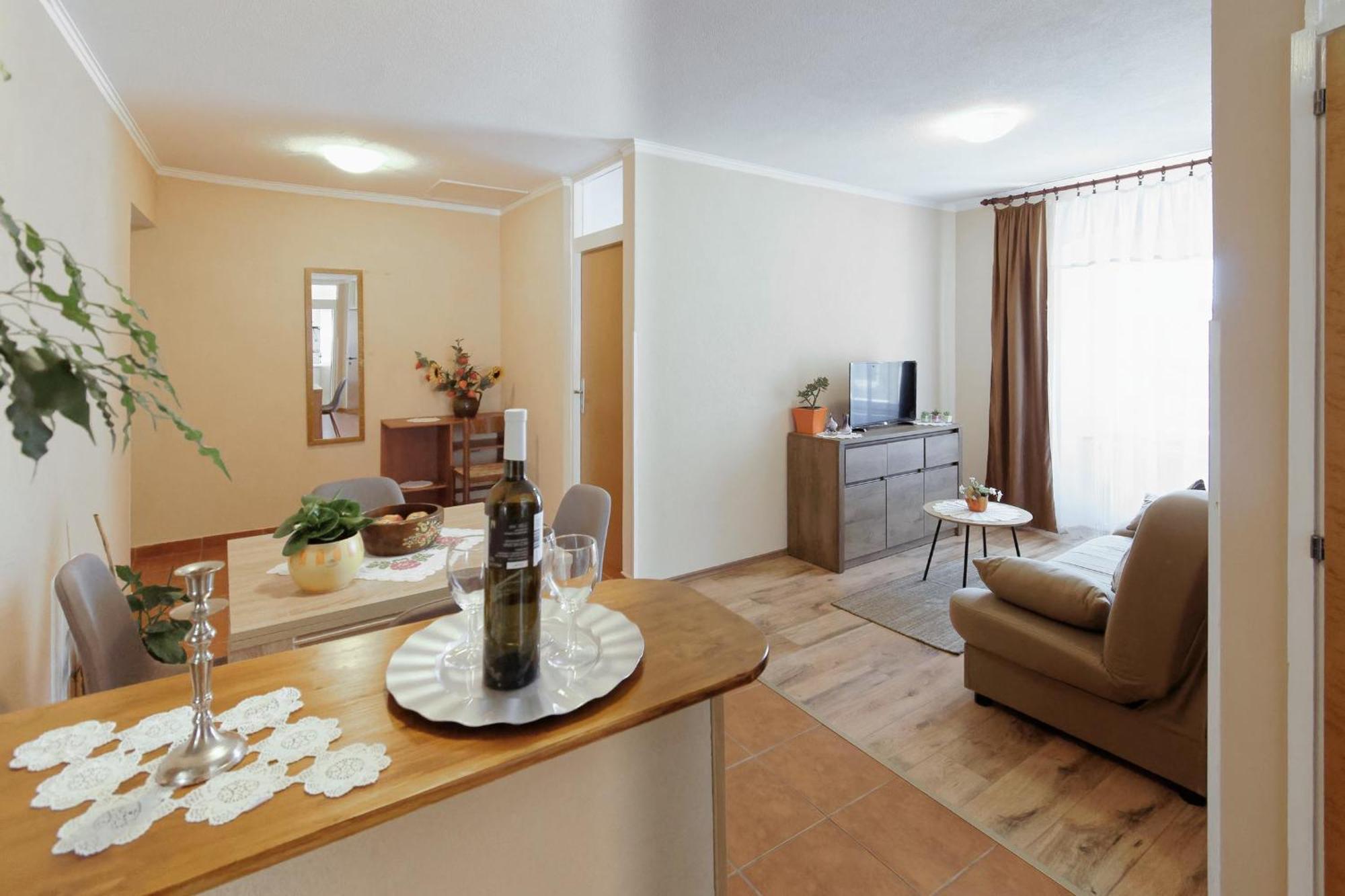 Apartments Viola By Rent Istria Momjan Eksteriør bilde