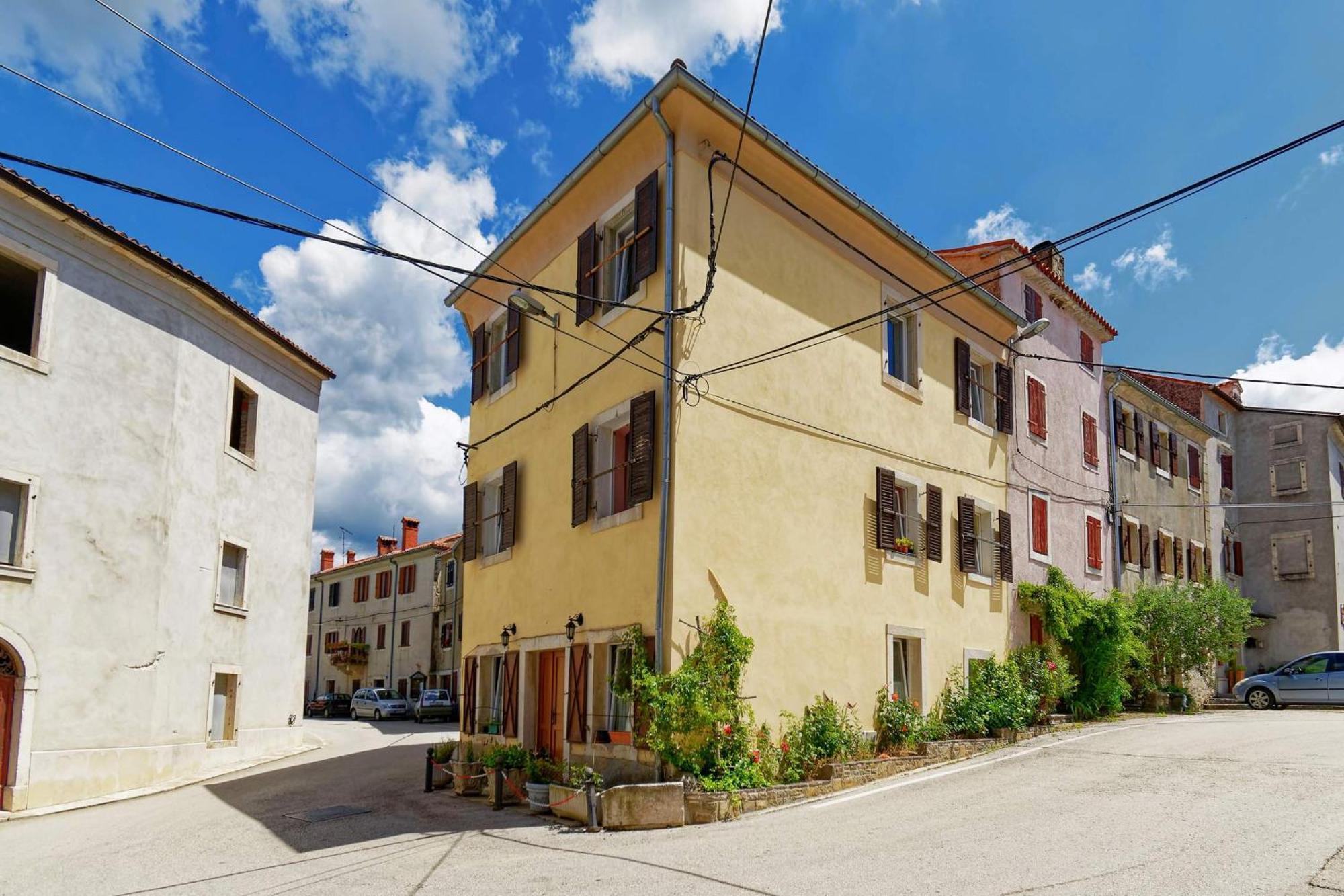 Apartments Viola By Rent Istria Momjan Eksteriør bilde
