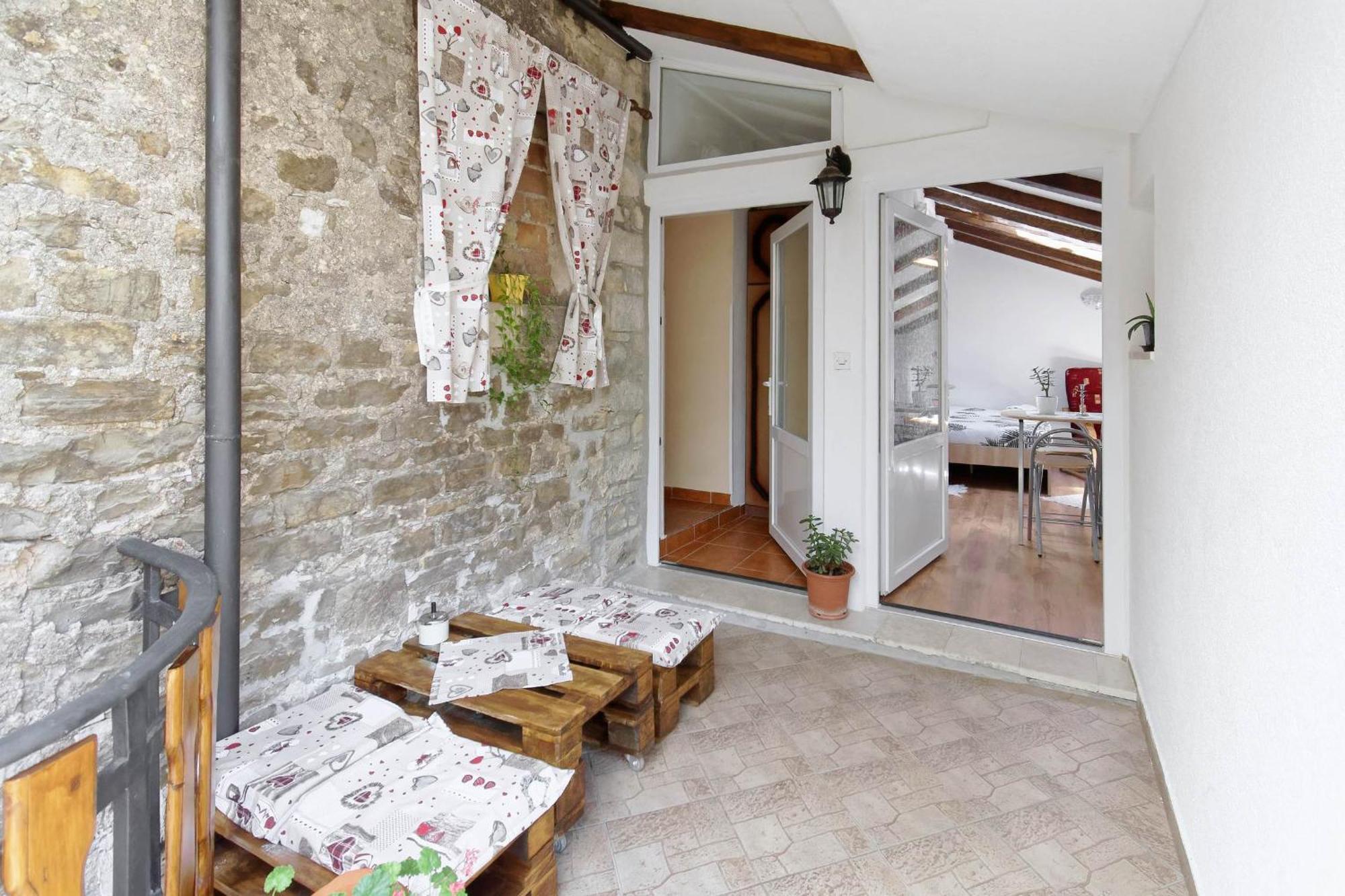 Apartments Viola By Rent Istria Momjan Eksteriør bilde