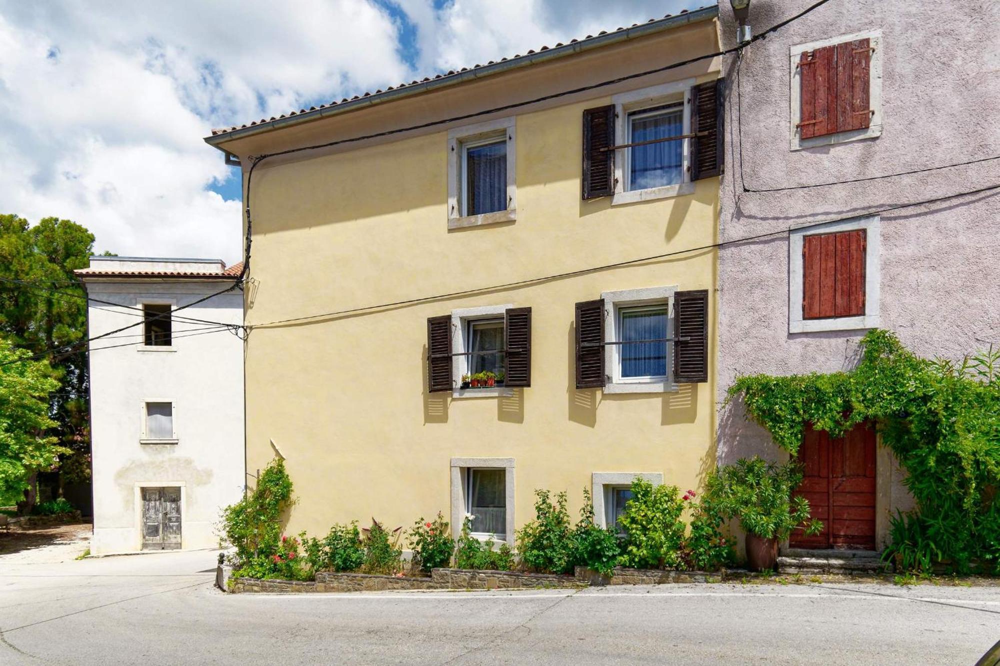 Apartments Viola By Rent Istria Momjan Eksteriør bilde
